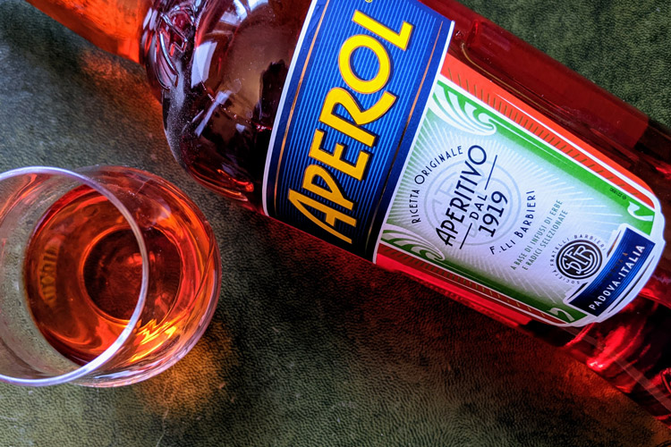 Aperol Liquor Lablel & Glass