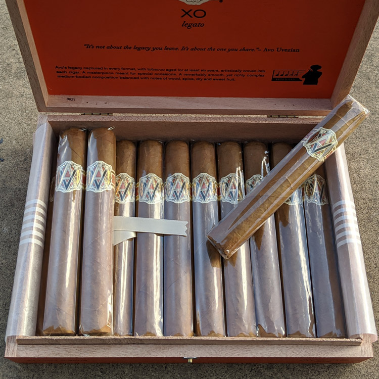 Avo XO Cigar Look & Feel