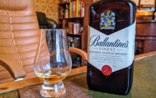 Ballantine's Finest Blended Scotch Whisky Review