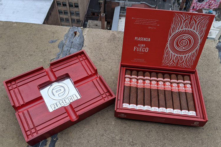 Plasencia Alma del Fuego Cigar Box & Ashtray