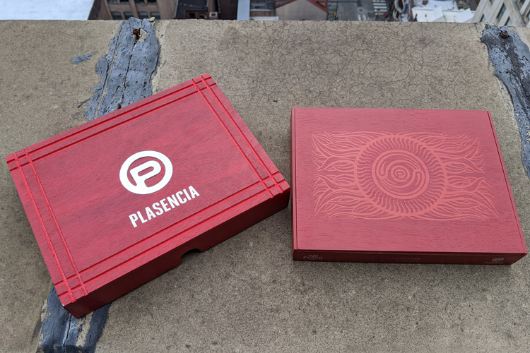 Plasencia Alma del Fuego Cigar Box Closed