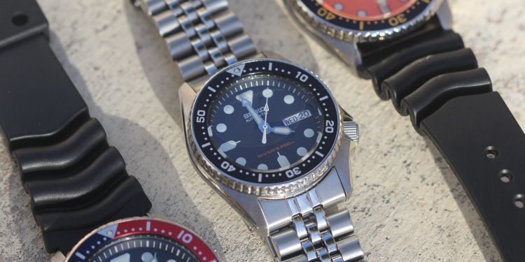 Seiko SKX013K2 Midsize 37mm Jubilee Bracelet