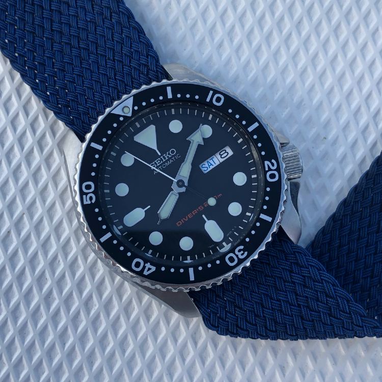 Seiko SKX007K Divers Watch on Strap