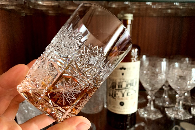 Ancho-Reyes-Chili-Liqueur-Review-Color-Spirit-Glass