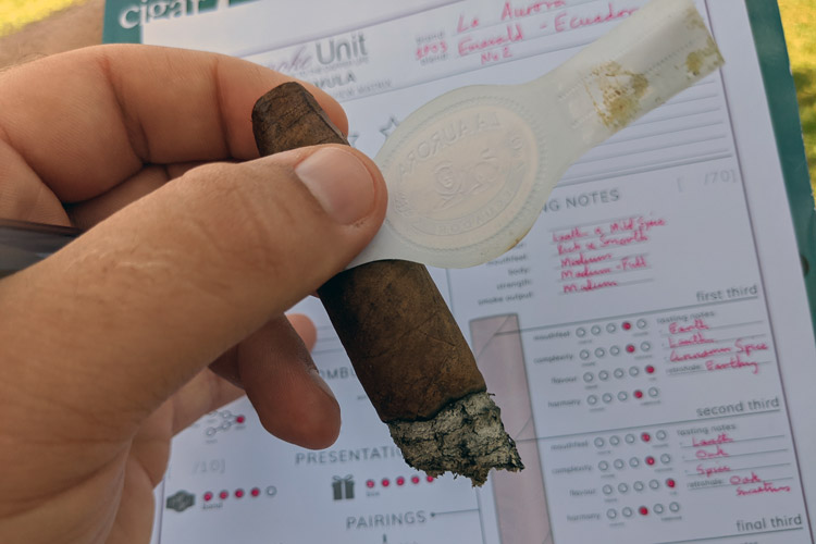 La Aurora 1903 Emerald Cigar Final Third