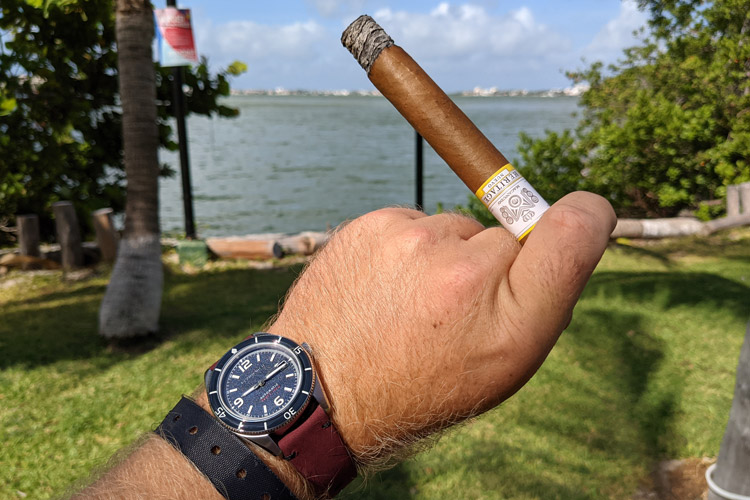 Macanudo Heritage Nuevo Ecuador Cigar First Third