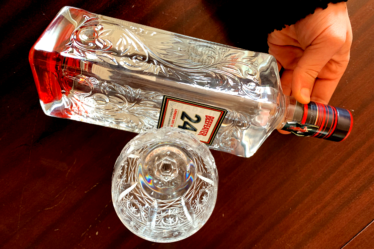 Beefeater-24-bottle-design-gin-review