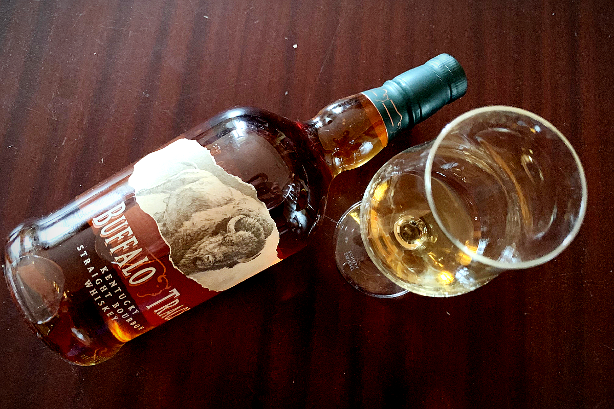 Buffalo-Trace-Bourbon-Whiskey-Review-Feature