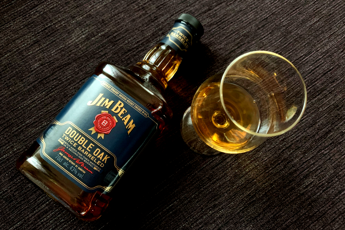 Jim-Beam-Double-Oak-Bourbon-Whiskey-Review-Feature