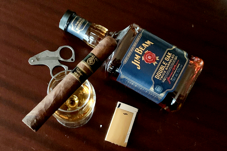 Jim-Beam-Double-Oak-Rocky-Patel-Cigar-Pairing-Whiskey-Review