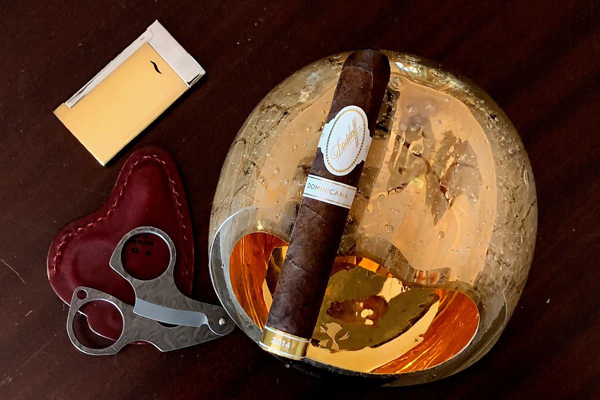 Davidoff-Dominicana-Cigar-Review-Feature-Image