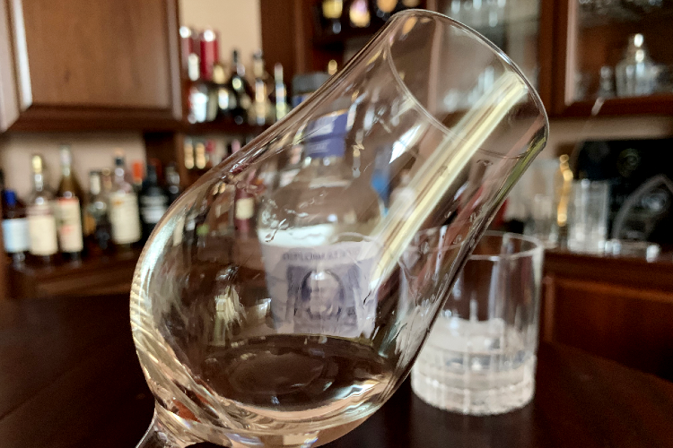 Diplomatico-Planas-Robe-Rum-Review-Nosing-Glass