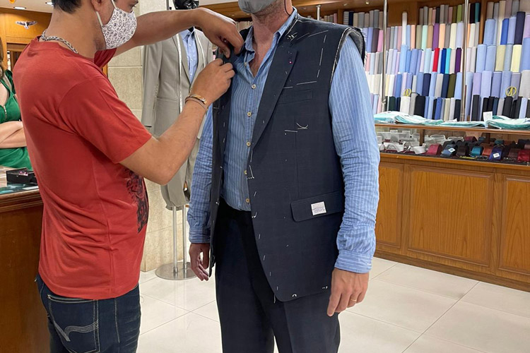 Louis Collections Fitting