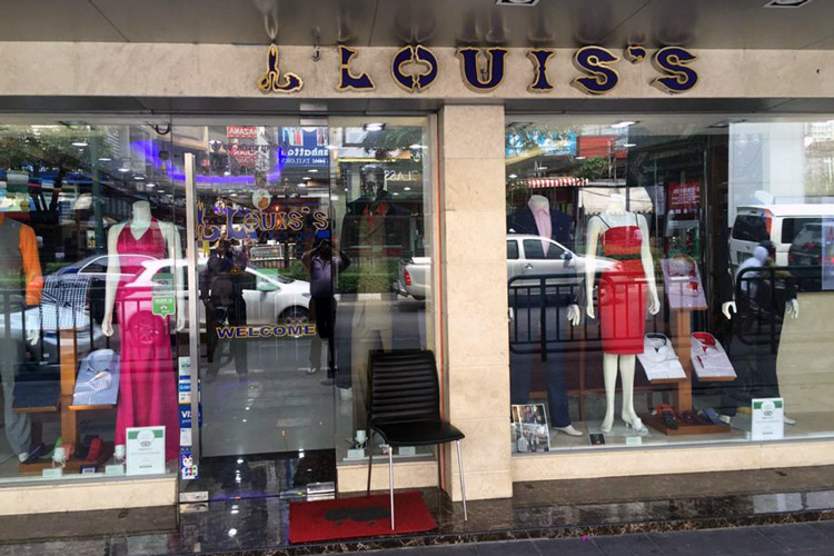 Louis Collections Shop Front