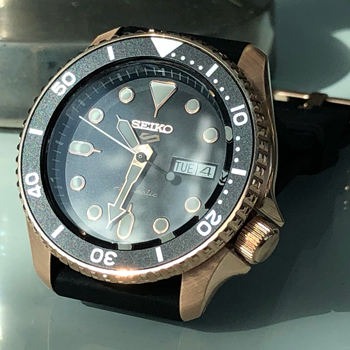 SRPD76-SBSA028-Black-Dial-Rose-Gold-Details