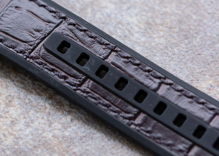 Seiko-5-Sports-Silicone-Alligator-Fusion-Strap