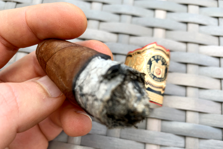 Arturo-Fuente-Don-Carlos-Eye-of-the-Shark-Final-Third