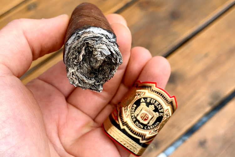 Arturo-Fuente-Don-Carlos-Eye-of-the-Shark-nub-ash-quality-cigar-ring