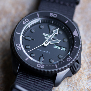 Seiko-5-Sports-Street-Watch-Black-Coating-SBSA025