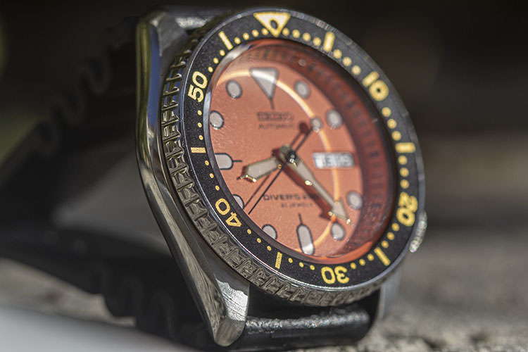 SKX011J Steel Diver's Bezel With Black and Gold Insert