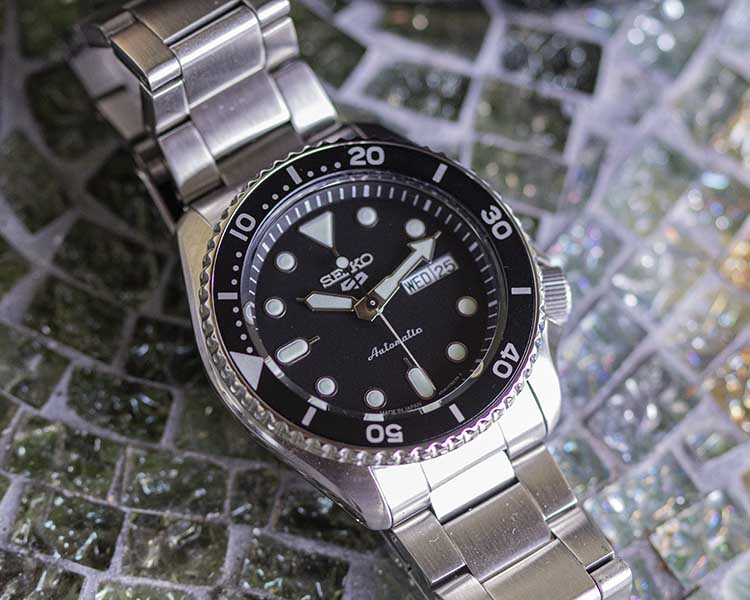 Seiko SBSA005 Black Dial Sports Watch On Bracelet