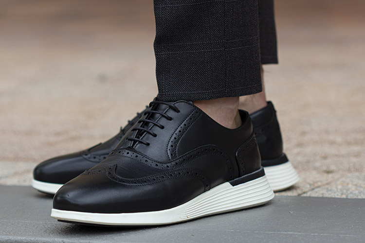 Wolf Shepherd Crossover Wingtip Black Leather Gray Trousers