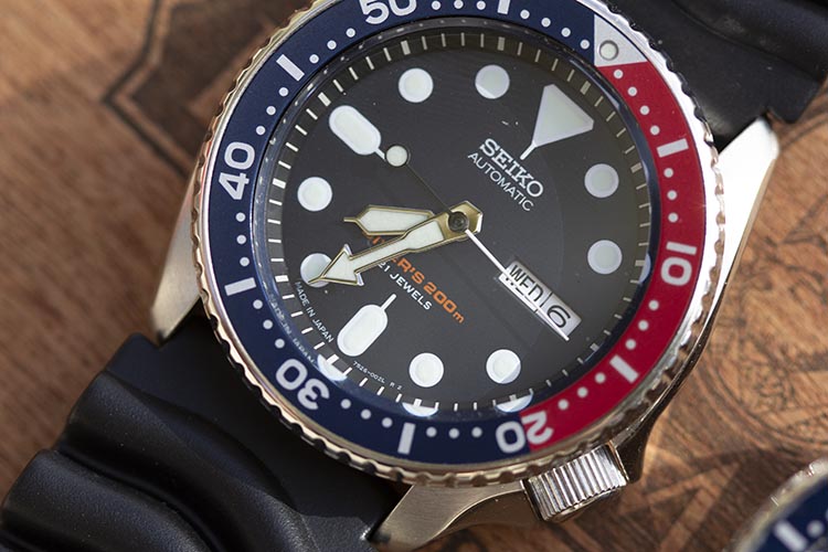 Blue Dial Luminous Indices Made In Japan SKX009J