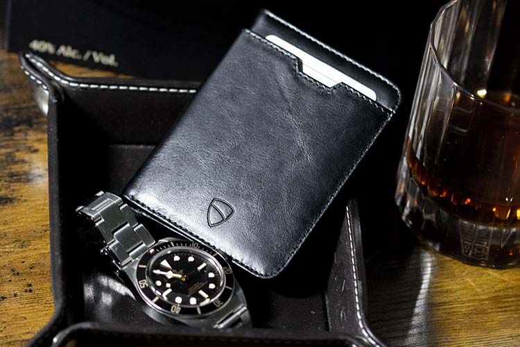 City Wallet From Vaultskin In Black Top Grain Leather