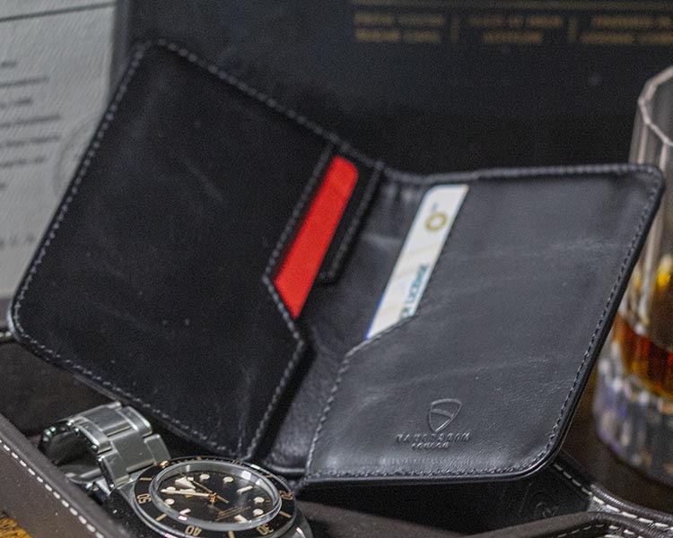 Inside Of Vaultskin City Wallet With Cards