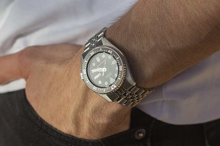 Seiko SKX013K2 Wristshot