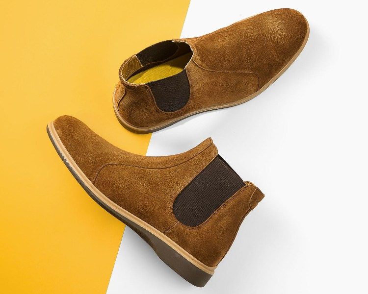 Amberjack Casual Chelsea Boots In Brown Suede