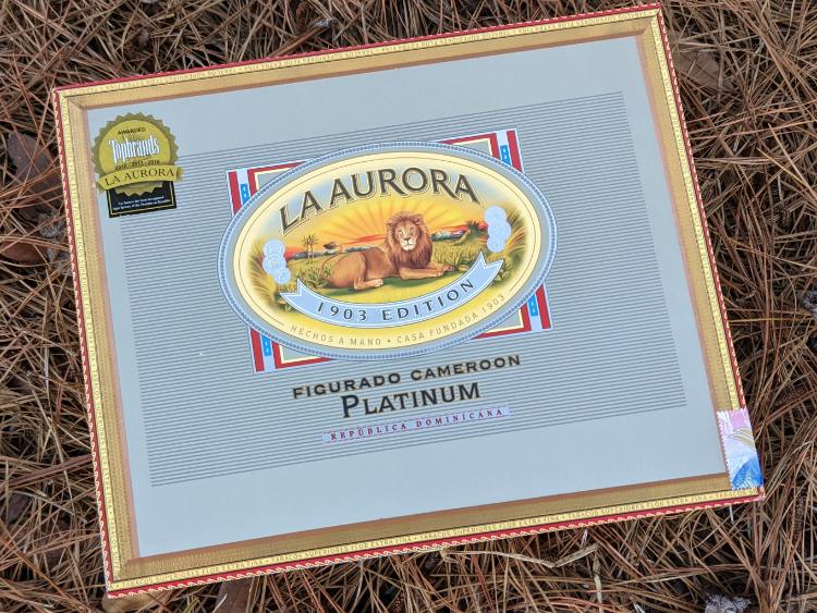 Box Set Presentation Of 1903 Preferidos Platinum Cigar