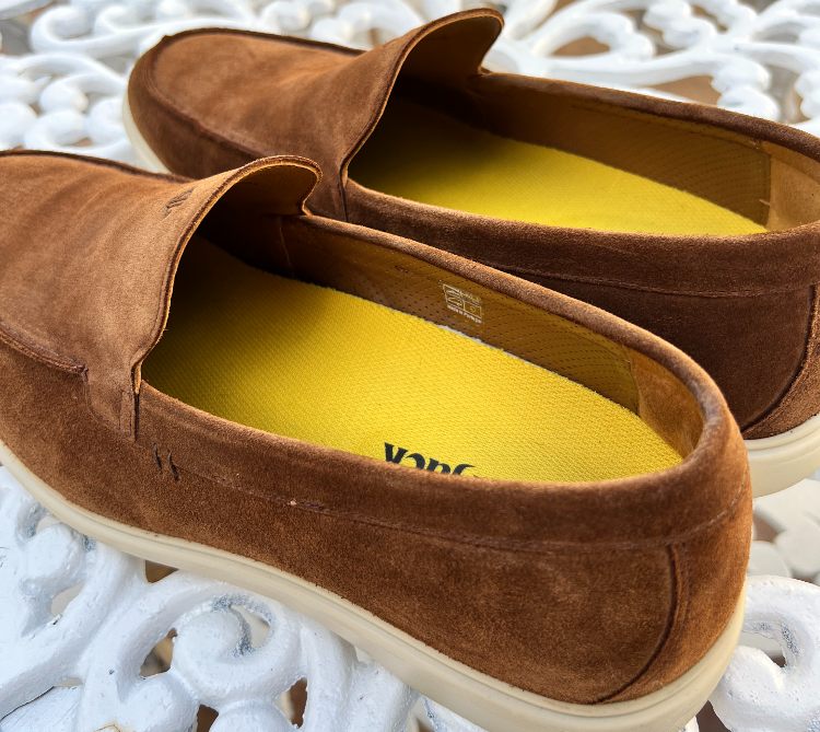 Buck Skin Lining With Perforations Of Amberjack Loafers