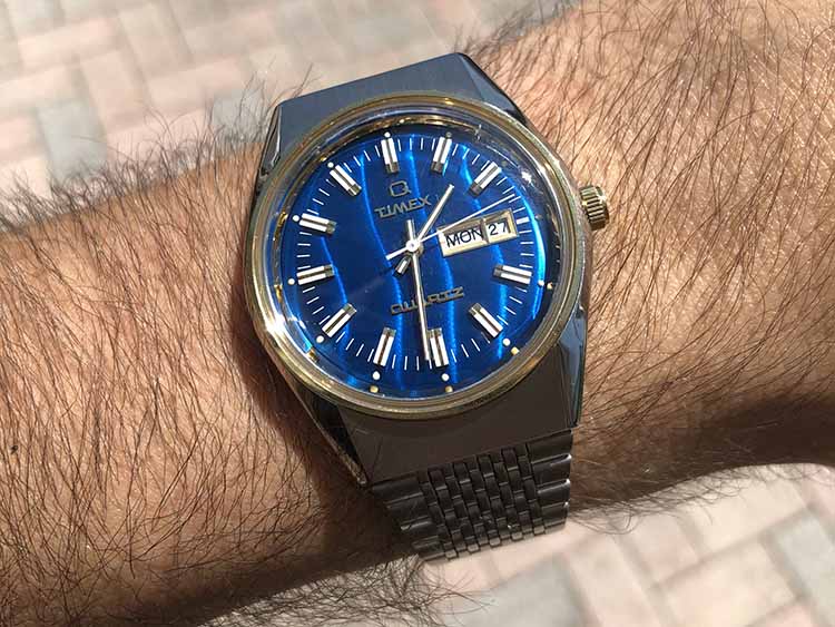 Electric Blue Cotes de Geneve Dial of Falcon Eye