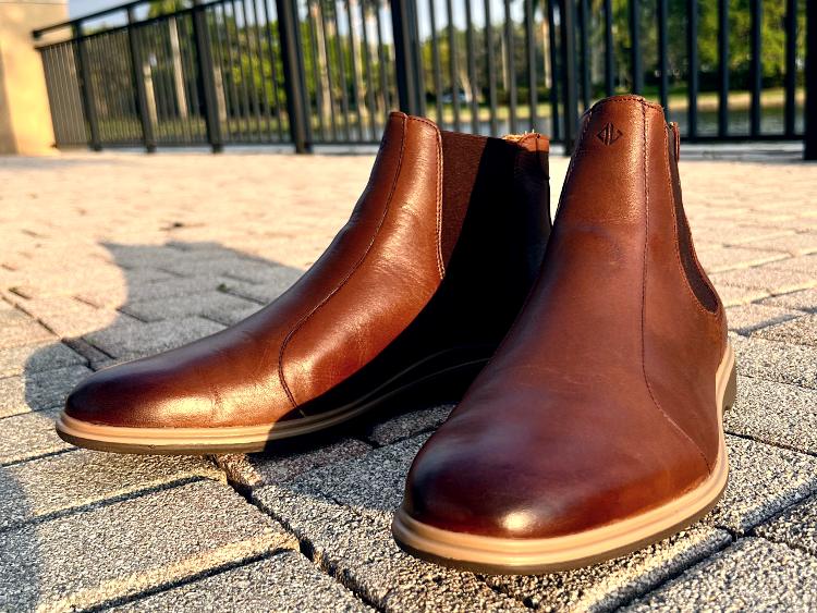 Amberjack Leather Chelsea Boots Chestnut Colorway