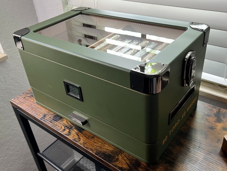 Case Elegance Green Military Humidor