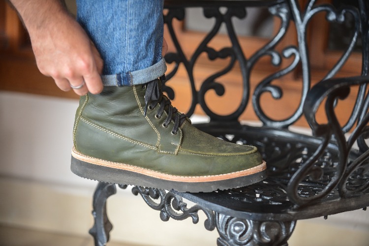 Stitching & Leather Details Green DIEVIER Boots