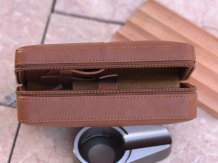 CiTree Humidor With 6 Cigars And No Tray