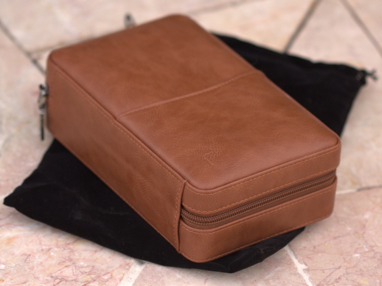 CiTree Travel Humidor with Black Protecting Bag