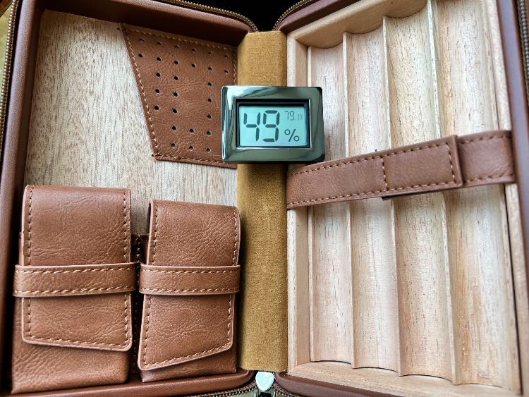 Relative Humidity Reading Inside Travel Humidor