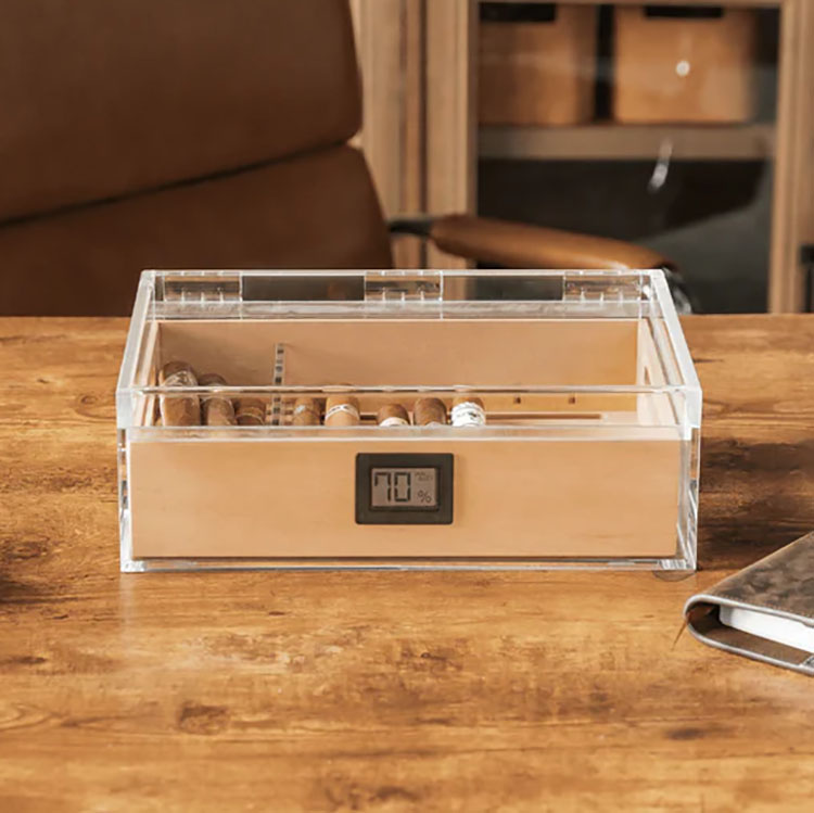 Felix Klaro Acrylic Humidor edited