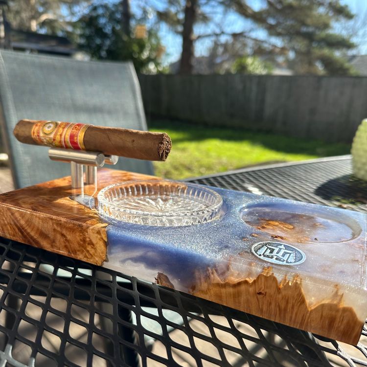 Perdomo 30th SunGrown on Cigar Stand