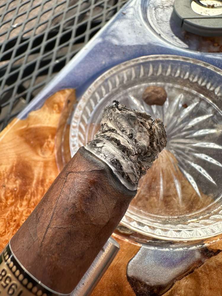 Record Bond Cigar Burn Line