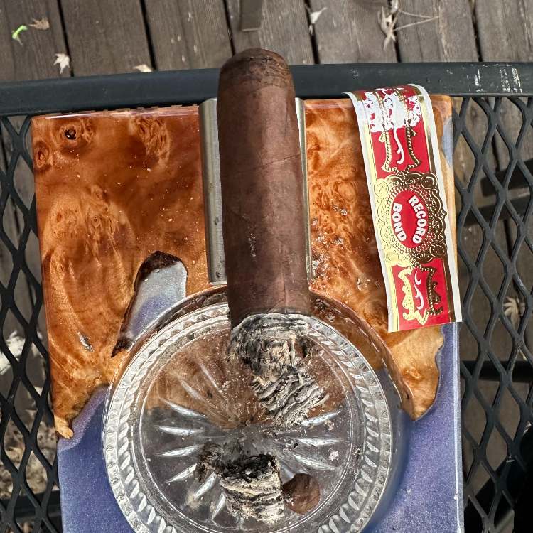 Record Bond Edicion Limitada Cigar Final Third