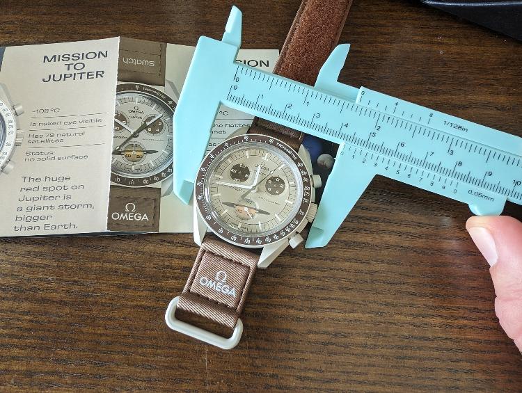 Case Diameter Of MoonSwatch Saturn