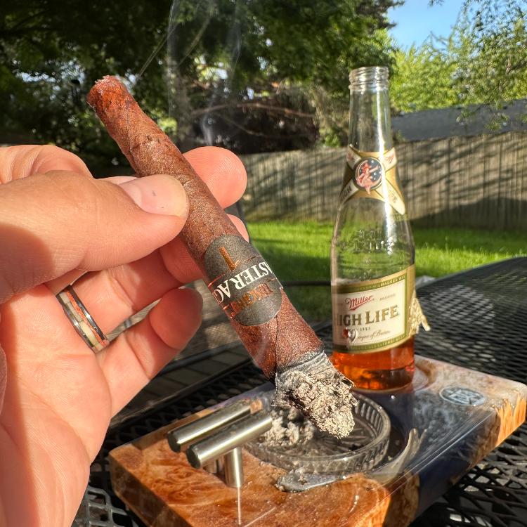 Master Aged 1 Cigar Band Details