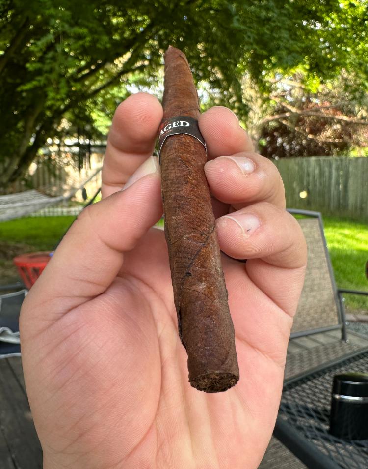 Toscano Italian Cigar Wrapper Details