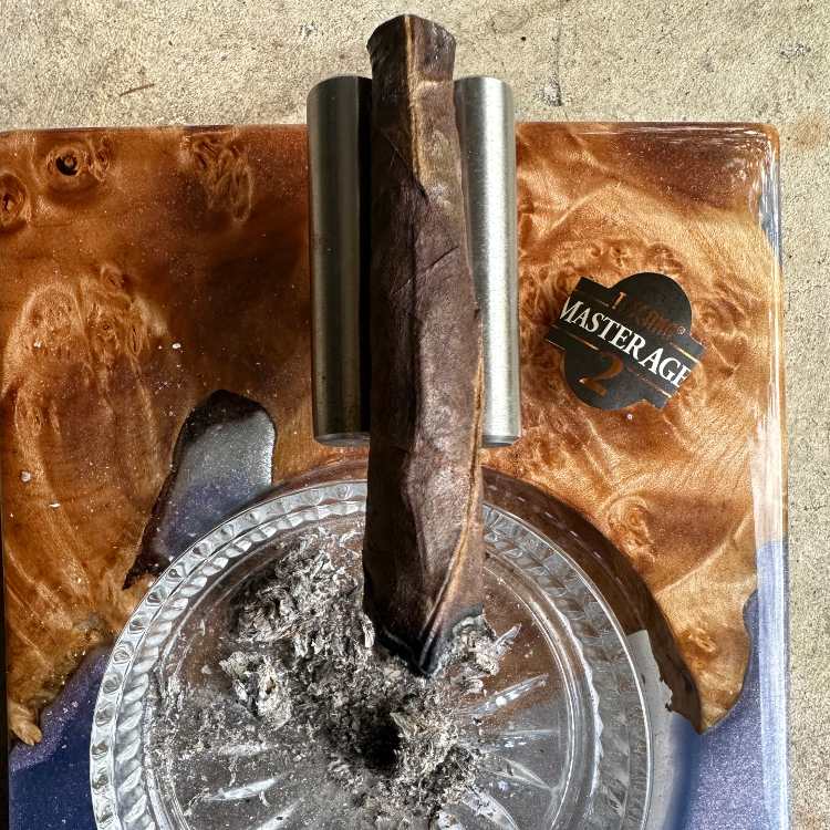 Smoking Review of Master Aged 2 Cigar