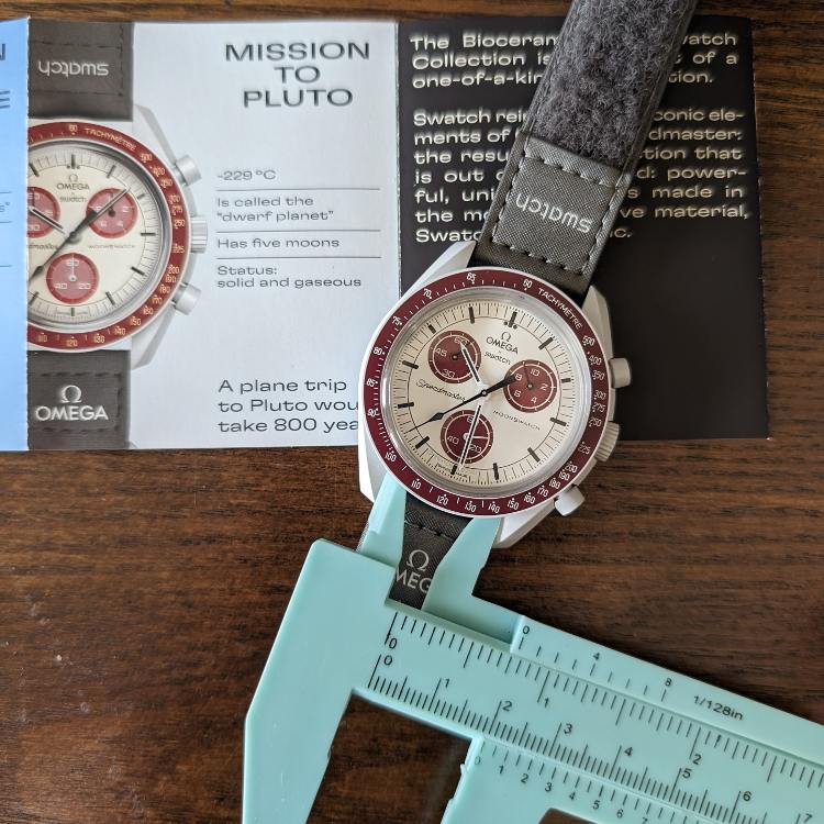 Swatch Pluto MoonSwatch Strap Size