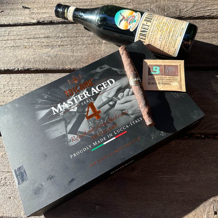 Fernet Branca Drink With Master Aged 4 Toscano Cigar